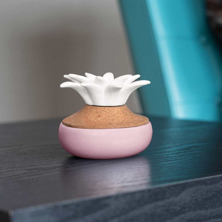 Lazy Daisy Porcelain Aroma Diffuser In Use