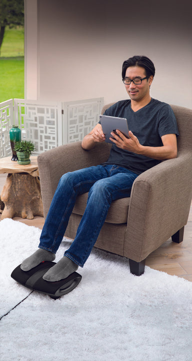 Angled view of the Homedics Shiatsu Elite Foot Massager with Heat Lifetyle