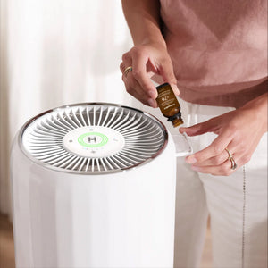 Smart Air Purifier T200 and included essential oil