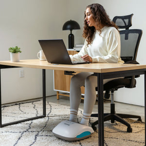 Illustration of the warm comfort and soothing relief provided by the HoMedics® Shiatsu + Air 4.0 Foot Massager with Heat.