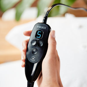 Close-up view of the LCD controller for the Homedics Weighted Hot & Cold Gel Heating Pad