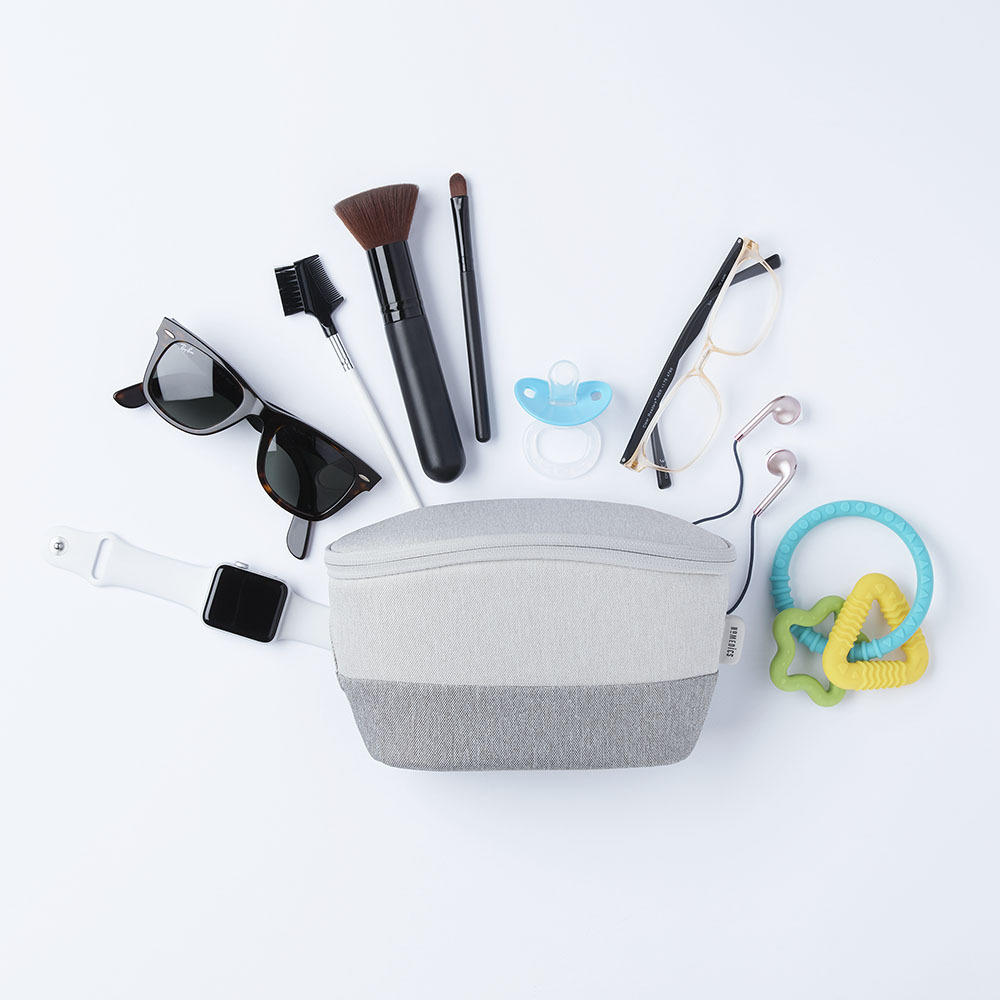 Grey | Front view of the Homedics UV CLEAN Portable Sanitizer Bag with items that can be sanitized inside