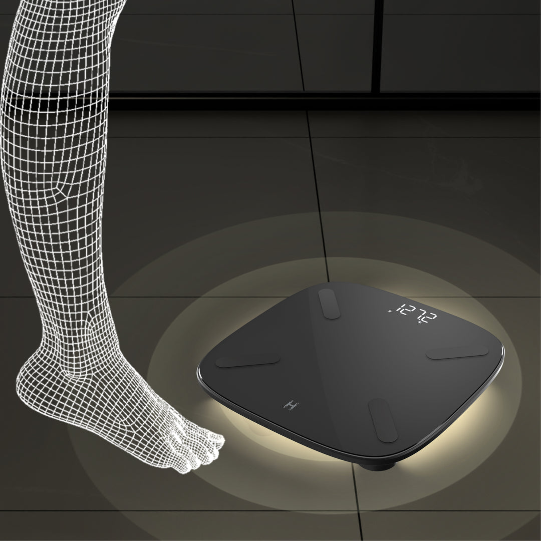 Black | ambient glow, ADVANCED MOTION SENSING ILLUMINATES FROM THE PERIMETER AS YOU APPROACH