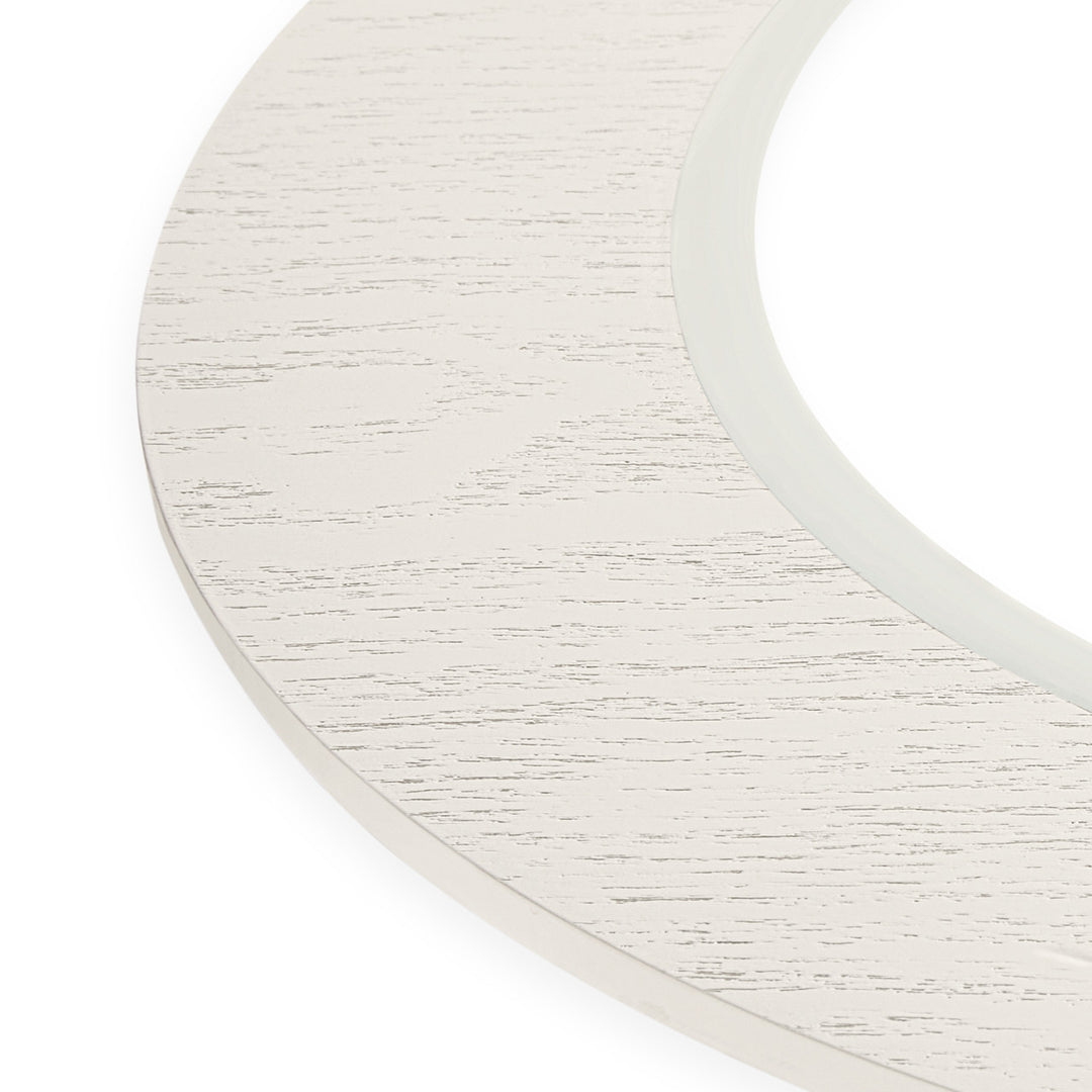 White Wash | closeup of the drift 21" wood ring shows the intricate wood detailing