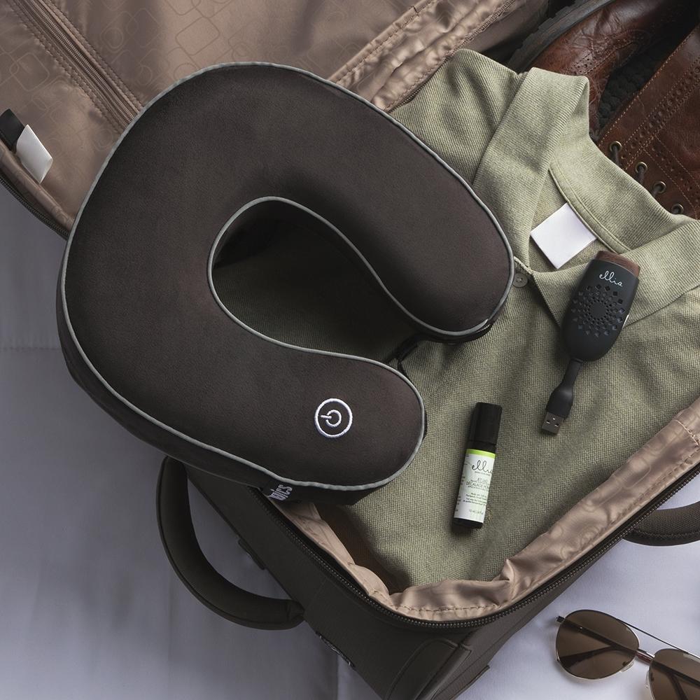Homedics On the Go Travel Kit with luggage